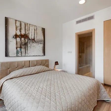 Town House Sleeps 4 With Pool And Air Con Kouklia